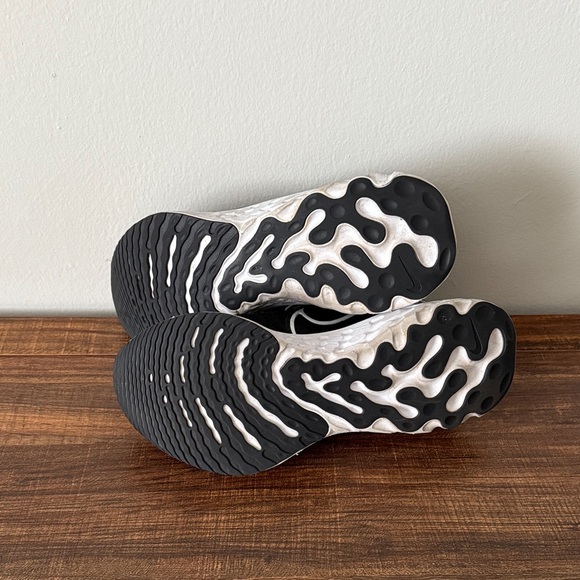 Nike React Infinity Run Flyknit 2 - Picture 5 of 5